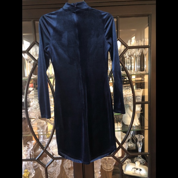 Blue Velvet Midi Dress - Picture 5 of 5